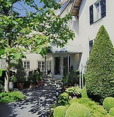 Hotel Krone Ueberlingen Am Ried Зинген Екстериор снимка